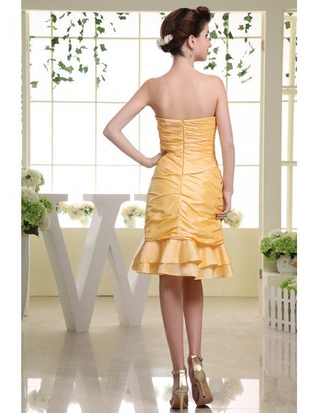 A-line Sweetheart Knee-length Satin Bridesmaid Dress