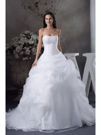 White Sweetheart Big Ballgown Ruffles Wedding Dress with Train