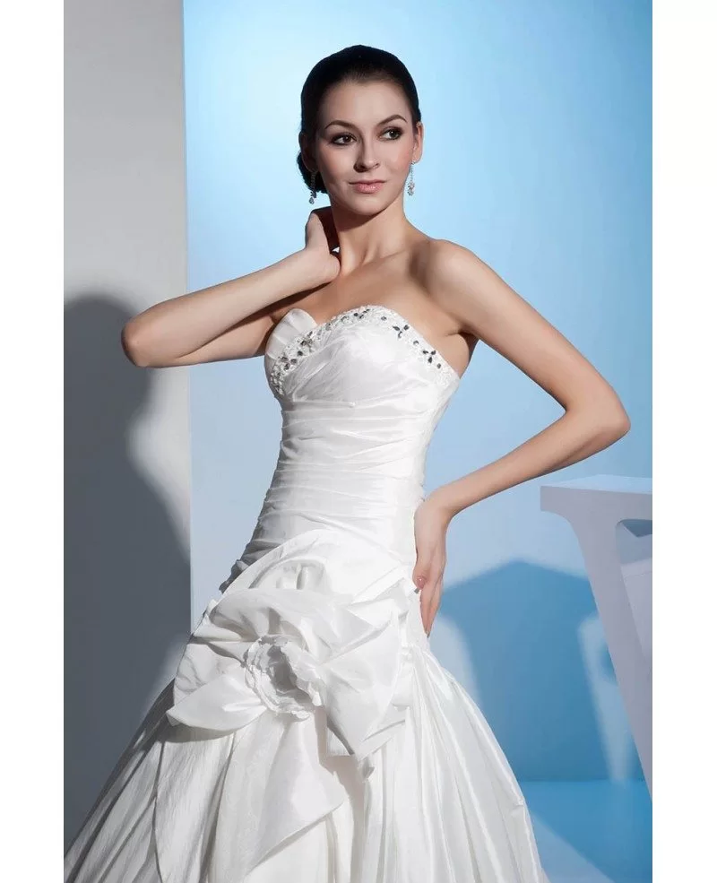 Sweetheart Ruffled Taffeta Ball Gown Wedding Dress with Long Train # ...