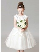 Modest White Tulle Short Ball Gown Flower Girl Dress with Applique
