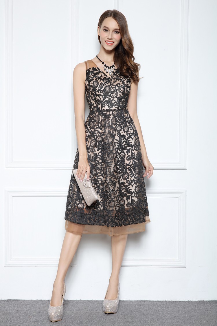 [$83.11] Black A-line V-neck Knee-length Lace Formal Dress #DK364 $83.1 -  GemGrace.com