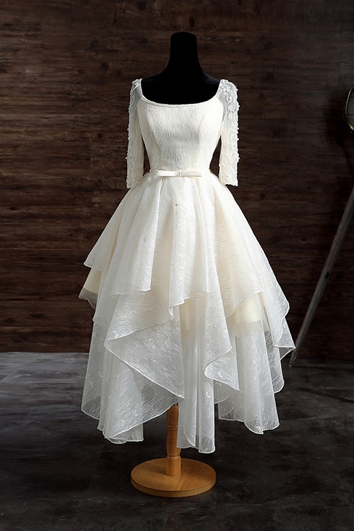 Liyuke Women's Short Vintage Wedding Dress V-Neck Lace Bridal Gowns