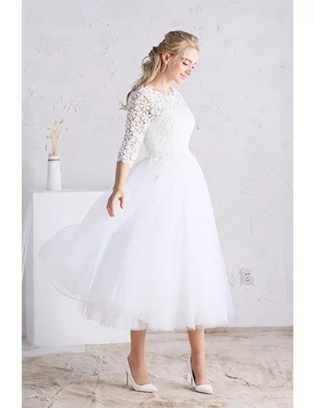 Gorgeous A-line Scoop Neck Tea-length Tulle Wedding Dress With Sleeves