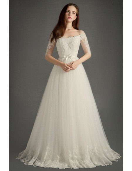 Elegant Off-the-shoulder Floor-length Tulle Wedding Dress With Appliques Lace