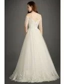 Elegant Off-the-shoulder Floor-length Tulle Wedding Dress With Appliques Lace