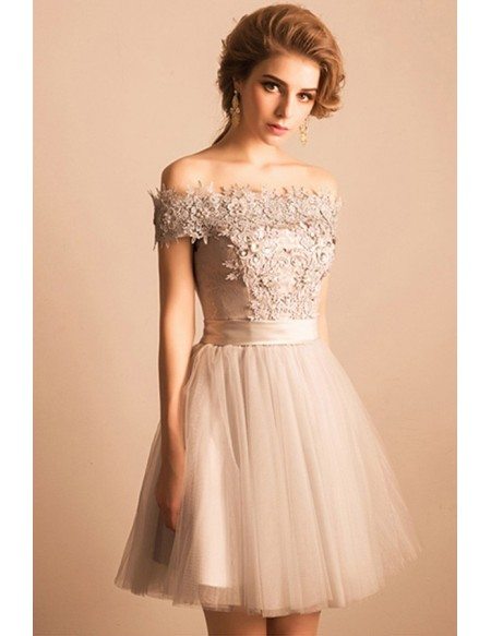 Grey A-line Off-the-shoulder Short Tulle Formal Dress With Appliques Lace
