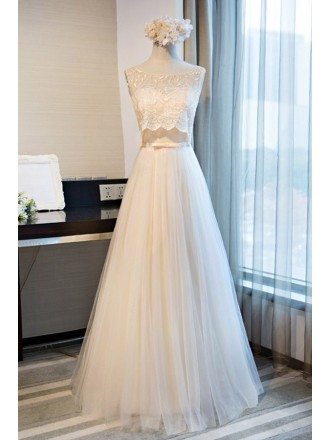 Romantic A-line Scoop Neck Floor-length Tulle Prom Dress With Appliques Lace