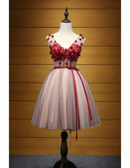Lovely Ball-gown V-neck Short Tulle Homecoming Dress With Appliques ...