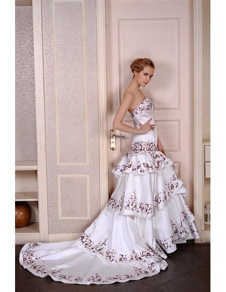 Mermaid Sweetheart Court Train Satin Wedding Dress With Appliquer Lace Trim