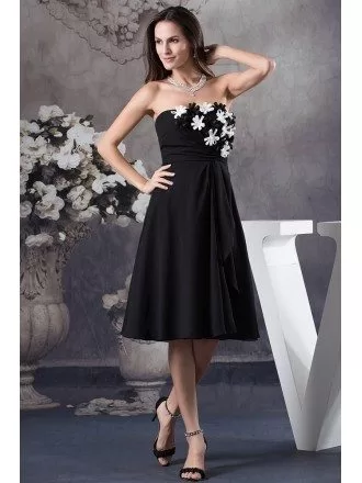 A-line Strapless Knee-length Chiffon Homecoming Dress With Flowers