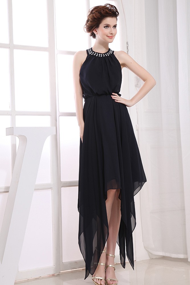 A-Line/Elegant Sleeveless Halter Chiffon Applique Prom Dresses main image 1