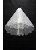 Elegant Short White Comb Tulle Wedding Veil with Beading