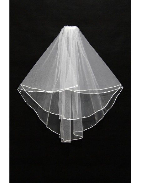 Cheap Simple short white bridal veil with beading