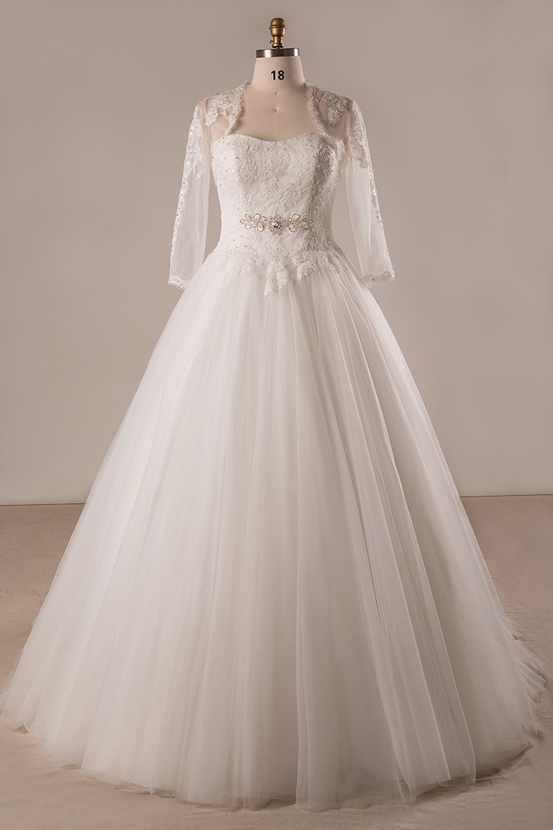 Plus Size Lace Tulle Ballgown Strapless Wedding Dress With Lace Jacket 