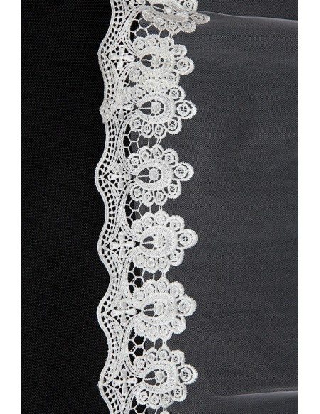 Beautiful 3 Metres Long Ivory Bridal veil with Lace Trim