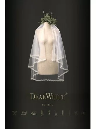 Designer Retro Lace Short Bridal Wedding Veil