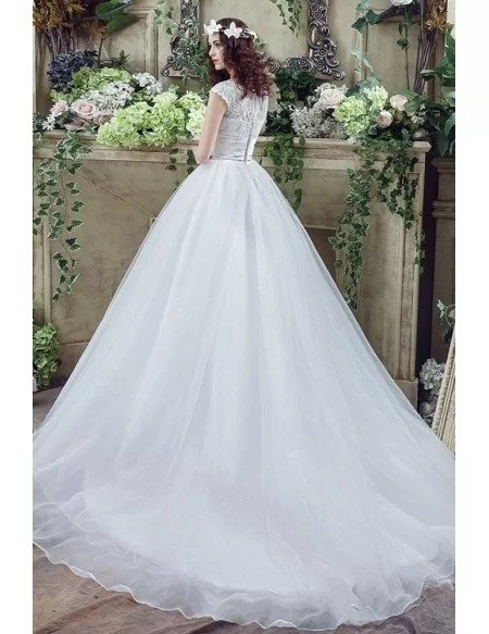Modest Traditional Big Ballroom Wedding Dresses With Lace Top