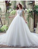 Modest Traditional Big Ballroom Wedding Dresses With Lace Top