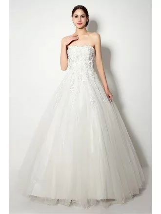Inexpensive Strapless Lace Ballroom Bridal Gown For Weddings 2018