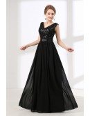 Inexpensive Sequined Black Prom Dress Long V Neck 2018
