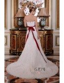A-Line Sweetheart Chapel Train Lace Wedding Dress With Beading Bow