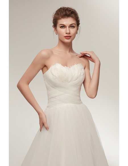 Elegant Long Tulle Feather Beach Wedding Dress Strapless with Train