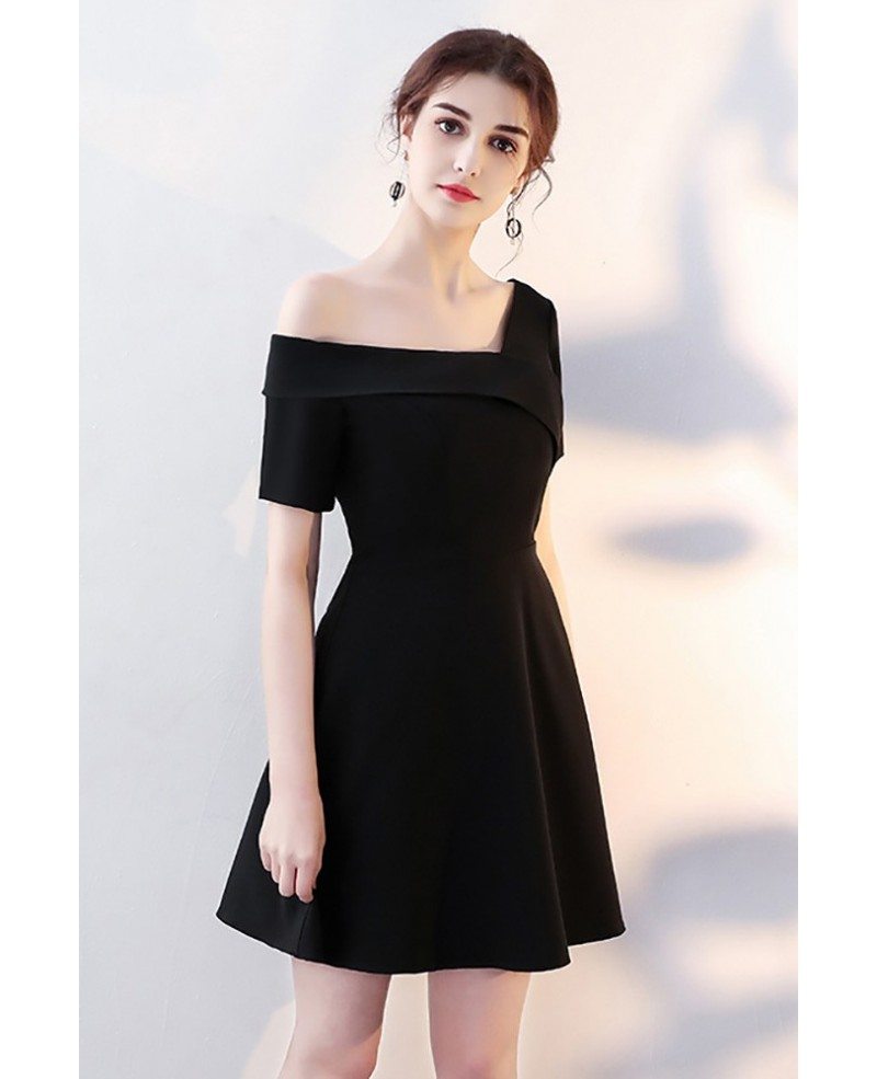 2018 Fashion Black Short Homecoming Dress with Sleeves #HTX86013 ...