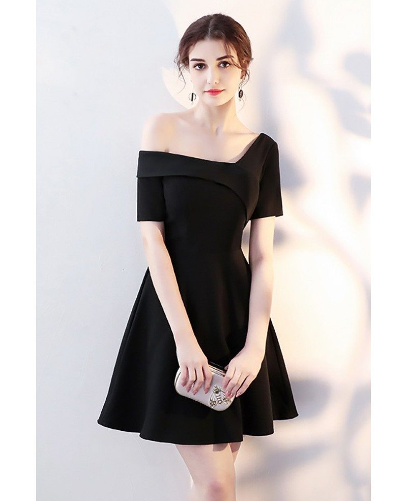 2018 Fashion Black Short Homecoming Dress with Sleeves #HTX86013 ...