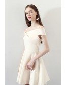 Gorgeous Short Champagne Homecoming Dress Off Shoulder