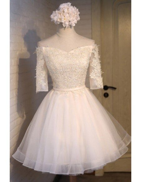 A-line Off-the-shoulder Short Tulle Homecoming Dress With Appliques Lace