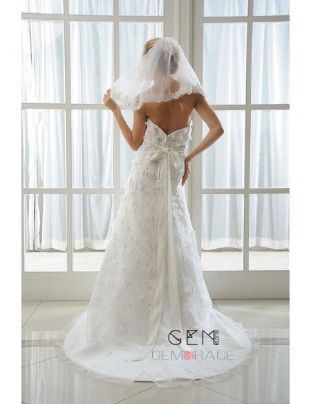 A-Line Strapless Sweep Train Tulle Wedding Dress With Beading Appliques Lace Flowers