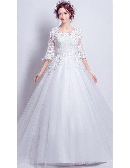 Inexpensive Vintage Ballroom Wedding Dress With Lace Flare Sleeves
