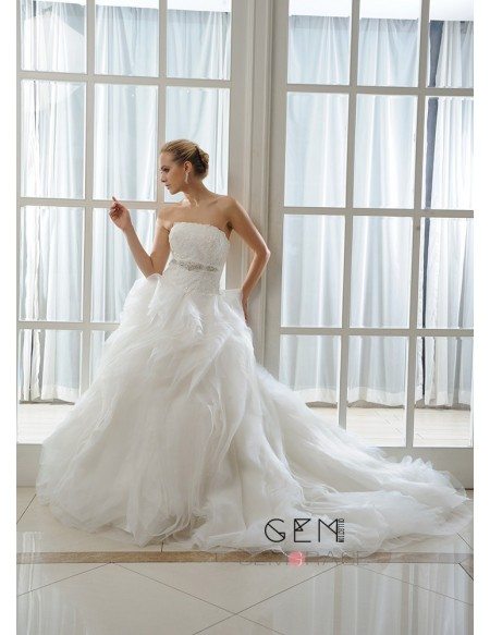 Ball-Gown Strapless Chapel Train Organza Wedding Dress With Beading Appliques Lace Ruffle