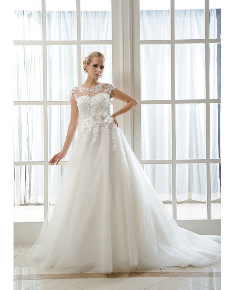 Ball Gown Scoop Neck Chapel Train Tulle Wedding Dress With Beading Appliques Lace Flowers 0964