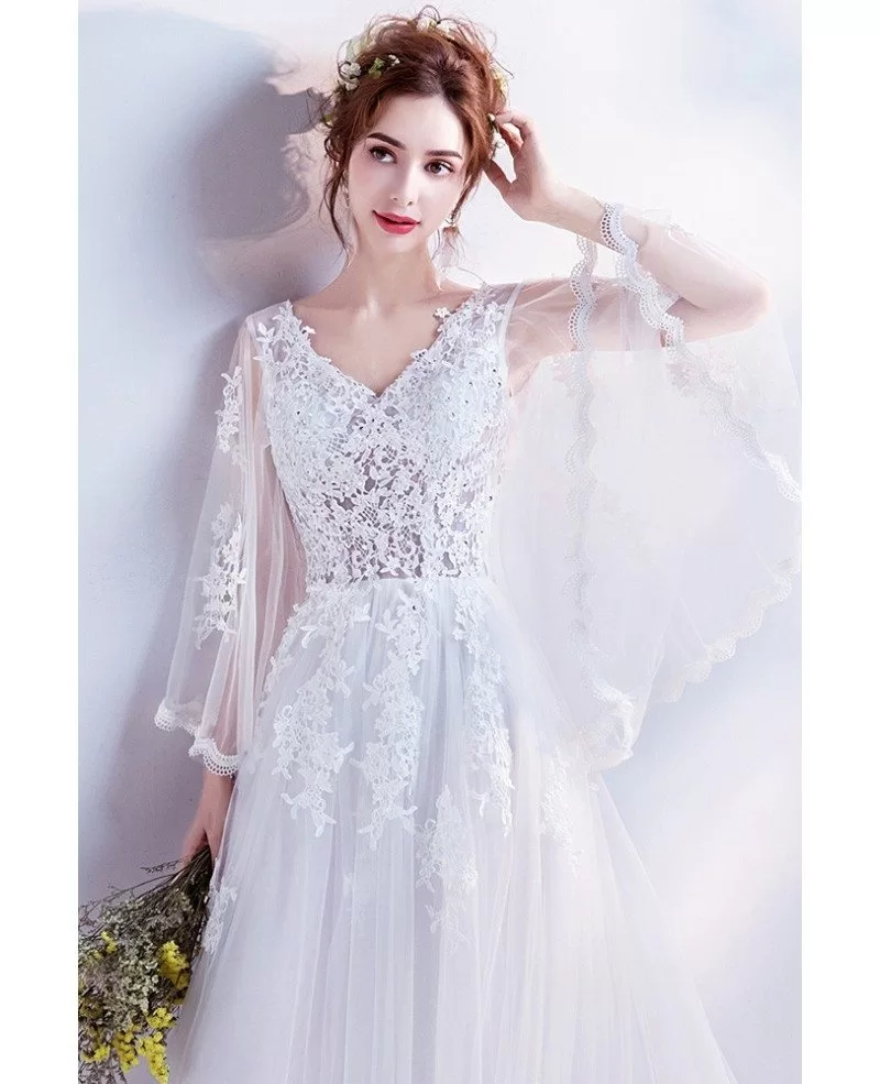 2019 Princess Long Train Lace Beach Wedding Dress With