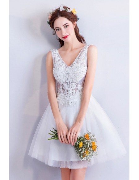 Gorgeous White Lace V-neck Short Bridal Party Dress Sleeveless