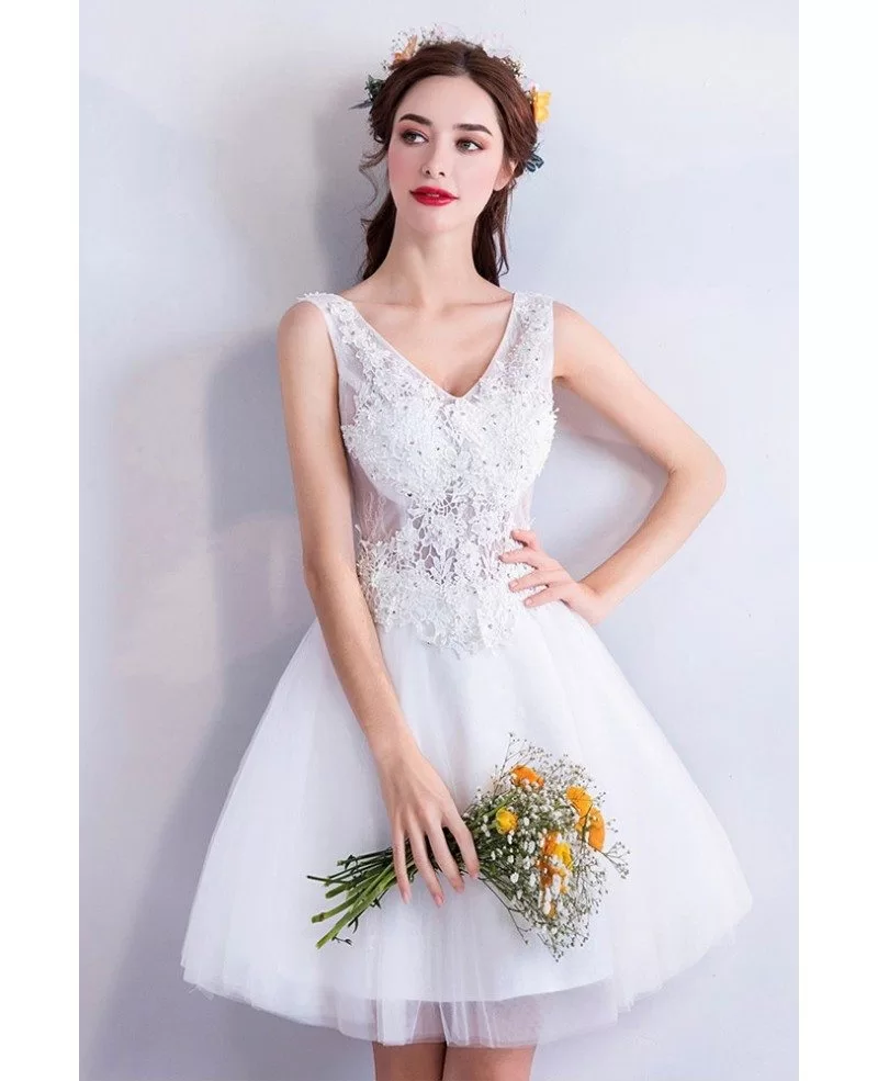 Gorgeous White Lace V-neck Short Bridal Party Dress Sleeveless ...