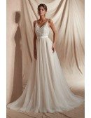 2019 Elegant Sweetheart Tulle Wedding Dress with Straps Lace Beads