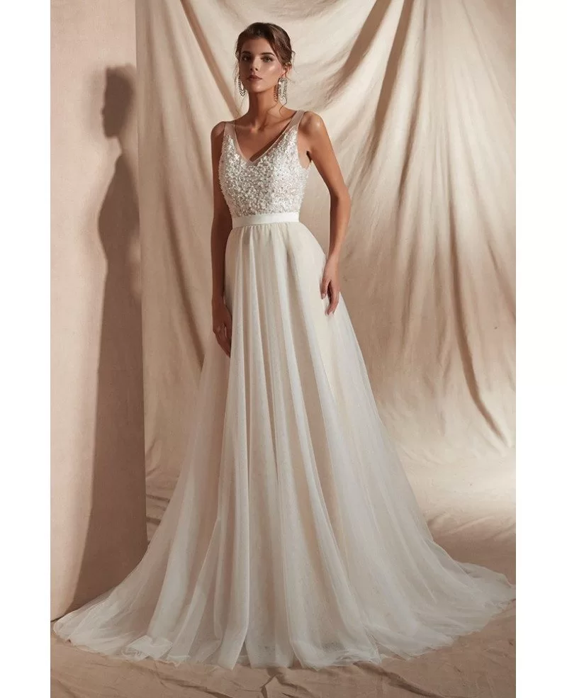 2019 Elegant Sweetheart Tulle Wedding Dress with Straps