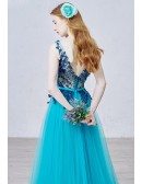 Romantic A-Line Scoop Neck Sweep Train Tulle Prom Dress With Appliques Lace
