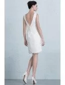 Fitted Lace Short Wedding Dresses Reception Simple Sheath V-Neck Style