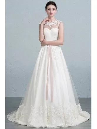 Feminine A-Line Scoop Neck Sweep Train Tulle Wedding Dress With Appliques Lace