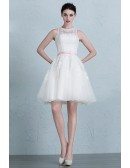 Cute A-Line Scoop Neck Short Tulle Wedding Dress With Appliques Lace