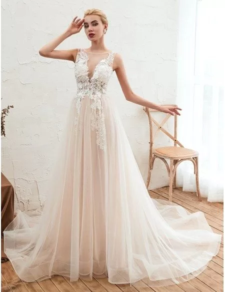 2020 Casual Sleeveless Tulle Lace Wedding Dress With Long Train