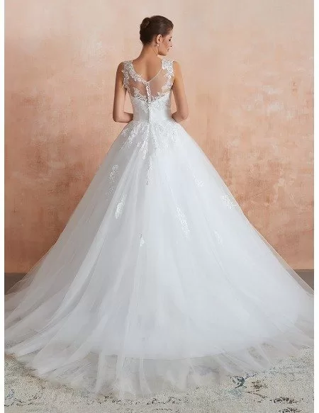 2020 Sleeveless Tulle Lace Ballroom Bridal Gown With Buttons