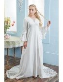 Retro Flared Sleeves Empire Plus Size Wedding Dress For Pregnant Brides with Lace Train