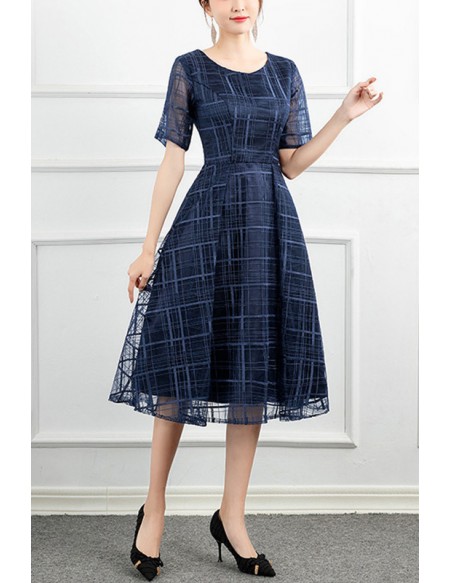 Modest Round Neck Striped Wedding Party Dress With Sleeves
