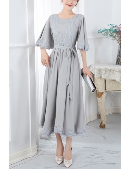 Comfy Tea Length Loose Sleeved Wedding Party Dress With Appliques