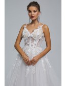 Sexy Sweetheart Tulle Long Train Wedding Dress with Flowers