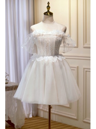 Beautiful White Lace Short Tulle Homecoming Dress with Straps